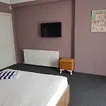 Hotel Retro