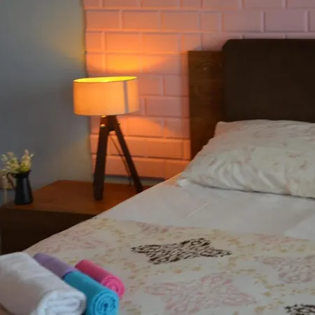 Retro Hotel *