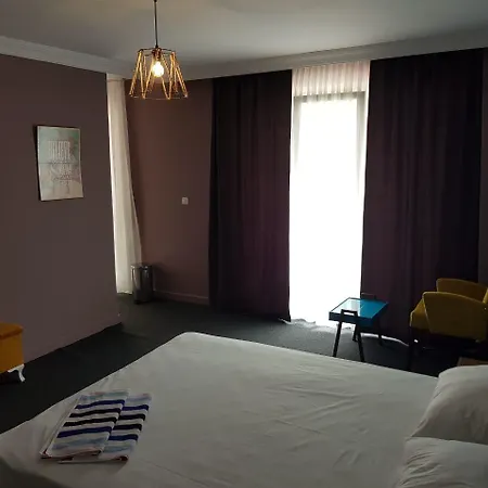 Retro Hotel