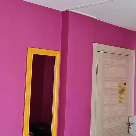Retro Hotel